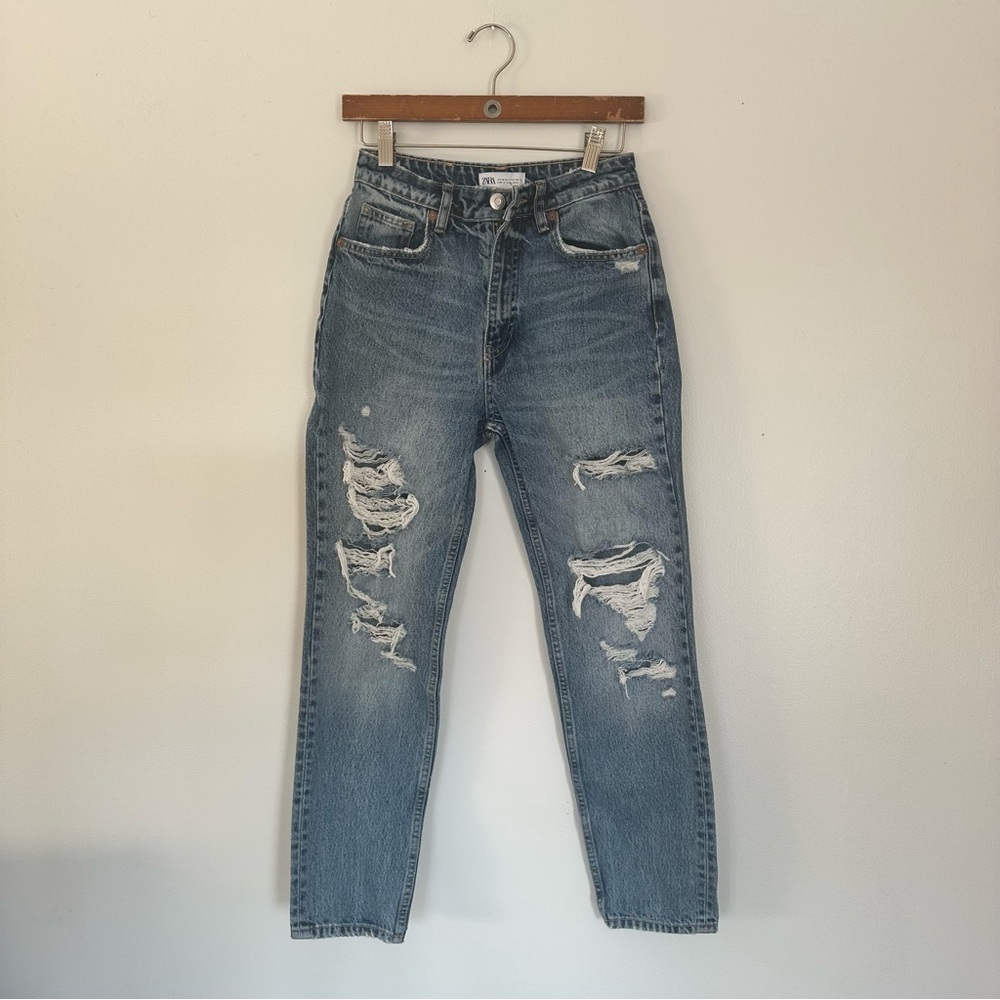 Zara Straghit Leg Jeans - Picture 2 of 6